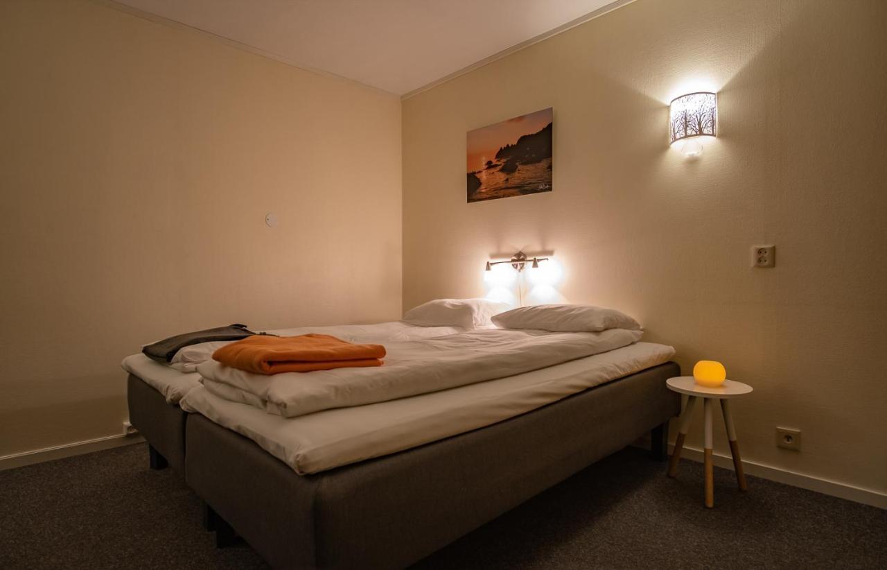 Skagi Bed & Lodge Skaland Экстерьер фото